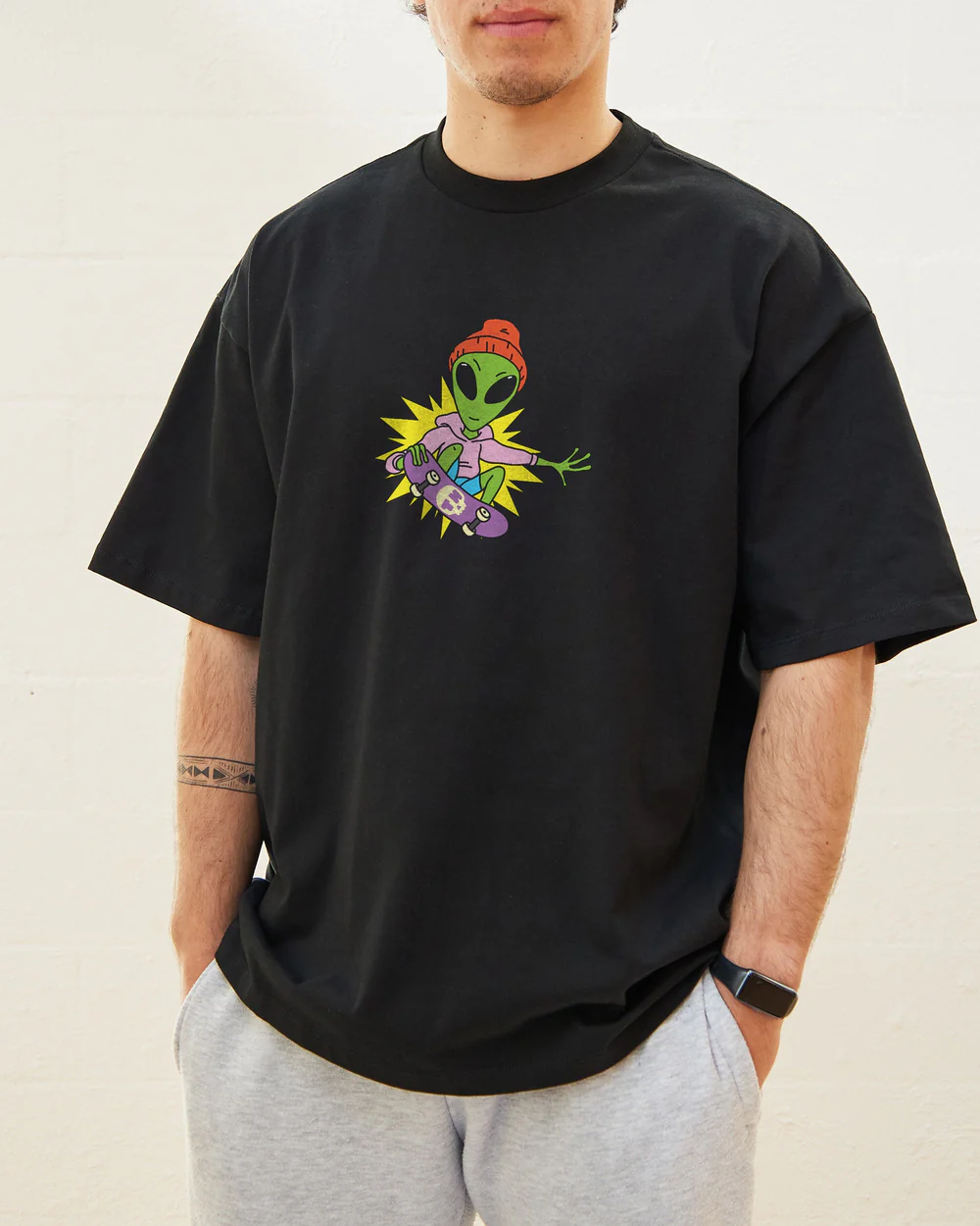 Alien Skate Oversized Fit