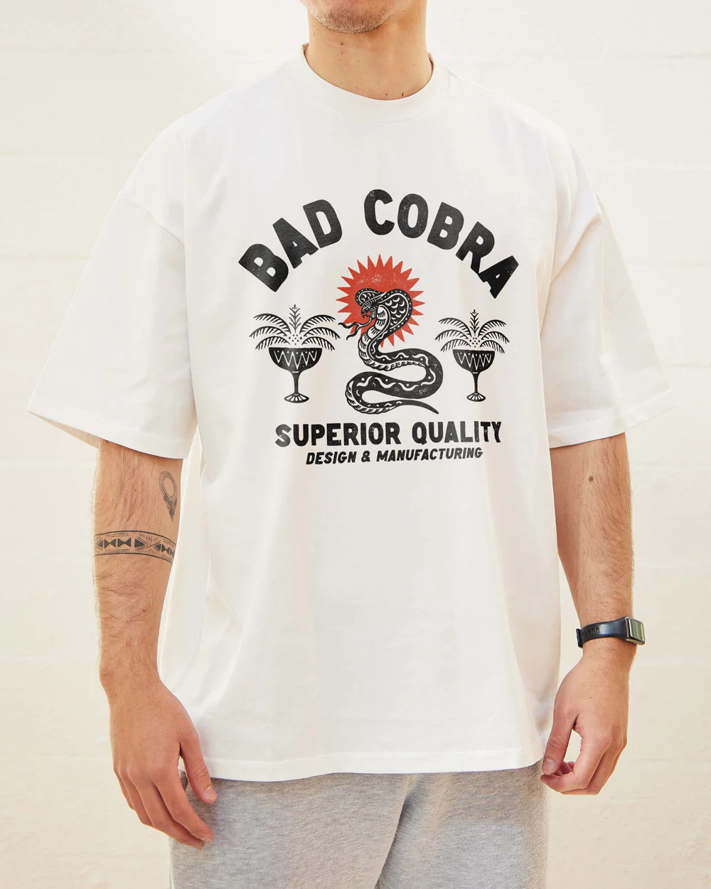 THE BAD COBRA Oversized T-Shirt